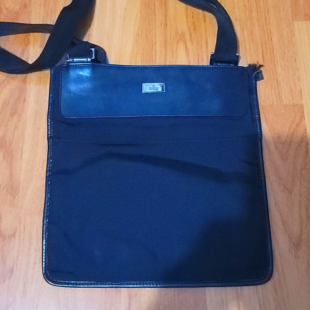 Gucci crossbody bag